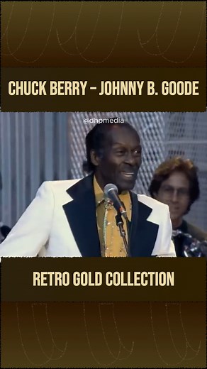 Chuck Berry – Johnny B. Goode...🎉 Click to play full song: https://bestoldies.thedailysongs.com/chuck-berry-johnny-b-goode/?utm_source=facebook&utm_medium=hreel&utm_campaign=bestoldoldiessongs | Best Old Oldies Songs