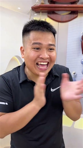 Ai Làm Được Giơ Tay