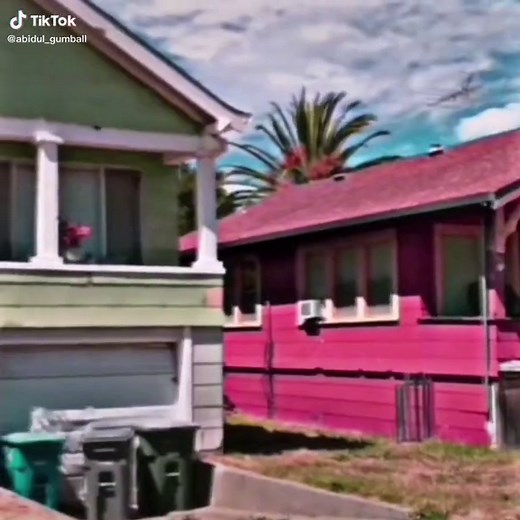 Real Life Gumball Watterson House Tour | Mundo de Gumball Vida Real