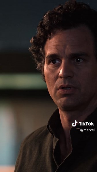 Replying to @Sarah Fuller Vision: alive for 5 minutes and already worthy. Stream Marvel Studios’ Avengers: Age of Ultron on @Disney ! #Avengers #AgeOfUltron #Vision #Mjolnir #Marvel