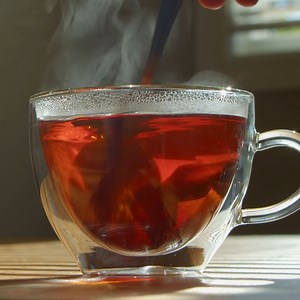 6K views · 73 reactions | Strong, bold and aromatic, our Strong African Blend Tea is created using only the finest quality African teas for a richly satisfying taste – guaranteed to give you the perfect pick-me-up! #FiveRosesSA #StrongAfricanBlend | Five Roses Tea | Facebook