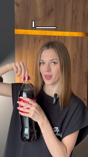 Adulting in phrasal verbs: I twist off, tear open, pop open… and try not to squeeze out tears 📲 Download Rozum and improve your English #English #LearnEnglish #PhrasalVerbs #improveenglish17