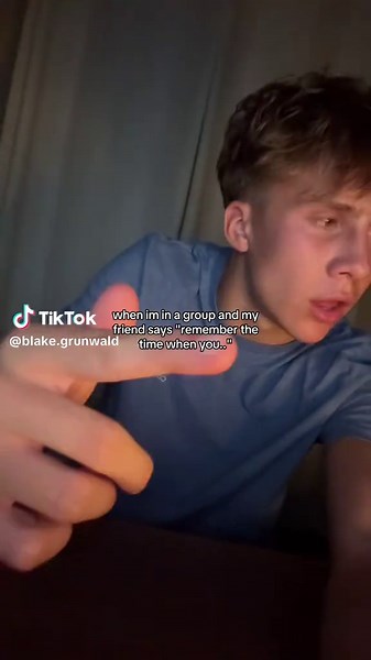 Confronting Friendship Lies and Shadows in Group Memories