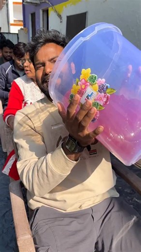 Gaming adventures on Instagram: "Funny Pouring Catch Showdown Game! #dailychallenge"