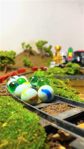 🤔🤔Train VS Glass ball🤔🤔 -model train #shortvideo