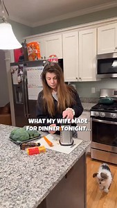 Broccoli Cheddar Soup Recipe: This soup comes together in 20 minutes and is PERFECT for a cold night! Here is how to make it. Ingredients • 2 carrots, grated • 1 onion, chopped • 4 cups broccoli, chopped • 4 cloves garlic, minced • 1 stick butter • 2 tablespoons olive oil • 1/2 cup all purpose flour • 4 cups chicken broth • 1 cup heavy cream • 1/4 teaspoon salt • 1/2 teaspoon black pepper • 1 teaspoon paprika • 8 oz cheddar cheese, freshly grated Instructions In a large pan over medium heat, mel