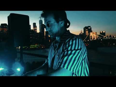 VIZDOM Live @ 1 Hotel Brooklyn Bridge