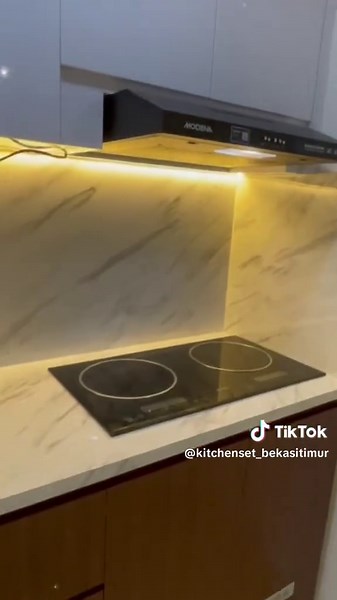 Kitchensetbekasitimur on TikTok