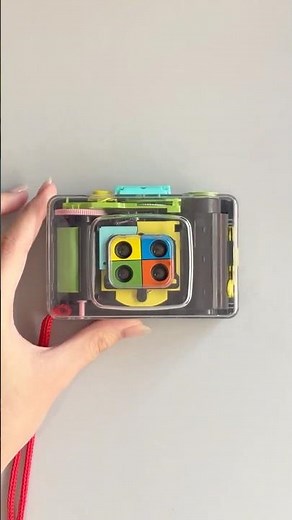 Shoot 4 sequential images onto a single frame of film with the #ActionSampler film camera!