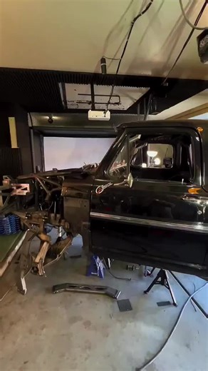 Adjustable Fenders for F100 Off-Road Trucks