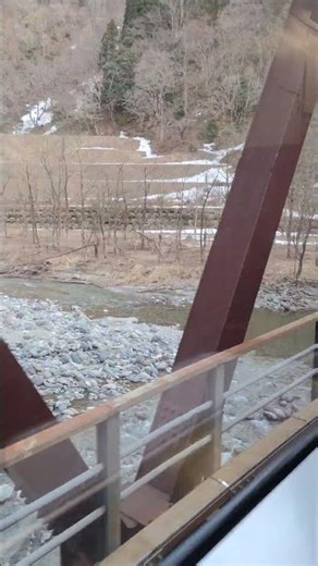 小糸線 小滝⇒平岩 姫川と渓谷の絶景の中をゆったりと-Koito Line,Kotaki→Hiraiwa, Magnificent scenery of Himekawa and valley.