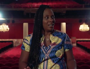 16K views · 305 reactions | Welcome to the Apollo Theater! For 114 years, the landmark venue has been home to some of the biggest names in entertainment history. Have you ever visited the iconic Harlem theater? | PIX11 | Facebook