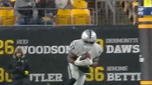 Perryman snags Pickett's pass for LB's second INT of '22