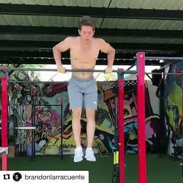 Brandon Larracuente SHIRTLESS and EXERCISING
