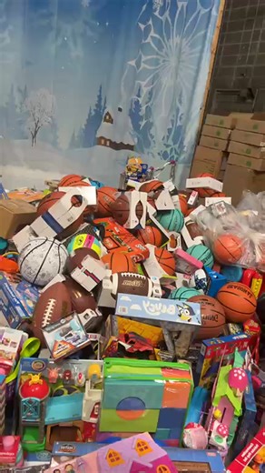 Today on The 4 on 5: An arrest in Mobile County after a shooting in Baldwin County. You can once again drive down McGregor Avenue. Christmas events across the Gulf Coast! #the4on5 #news #weather #NewsUpdate #gulfcoast #alabama #mobile #foley #baldwincounty #florida #facebooklive #Christmas | Cherish Lombard