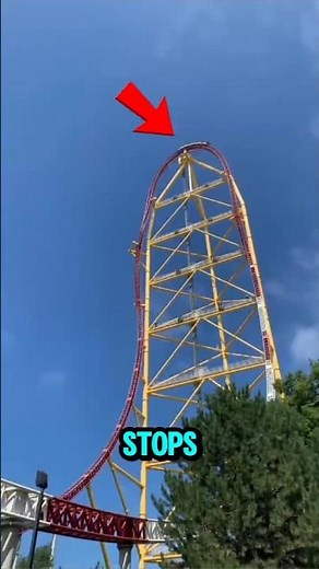 This Rollercoaster is so Dangerous😨🎢