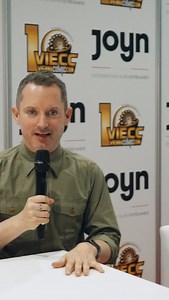 20K views · 384 reactions | Cosplay Day 1 kicks off with amazing looks and an incredible atmosphere ✨ A fantastic start to VIECC 2025 - exactly the kind of opening everyone knows you for! #VIECC2025 #ViennaComicCon #ViennaComicCon2025 #CosplayDay1 #Cosplay #Vienna #Austria | VIECC Vienna Comic Con | Facebook