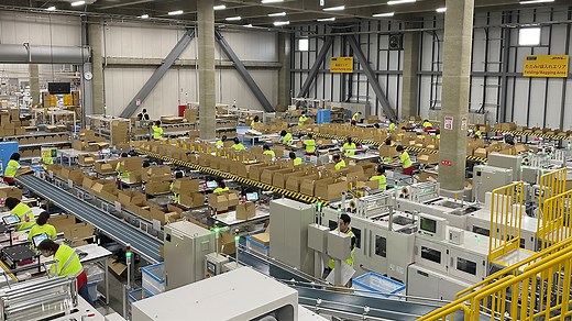 DHLサプライチェーン、ベイクルーズのオペレーションにおいて自動梱包ラインを導入し、成長戦略を支援