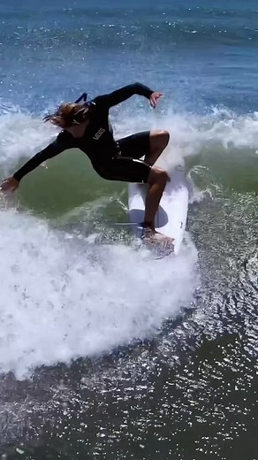 @rasmusking first surf on the new ACID PHISH. 🎥: @flying.high.au #christensonacidphish | Christenson Surfboards