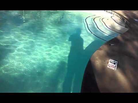 Swimming pool leak detection dye test