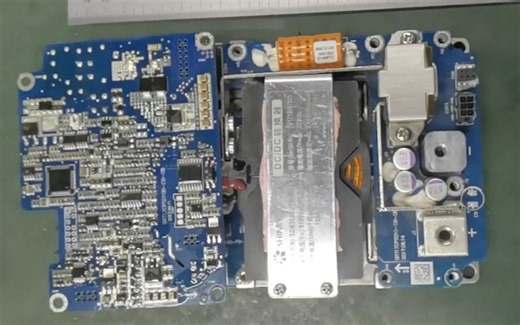 北汽新能源3kW车载DCDC实物拆解，欣锐特正反激组合式电源真牛！