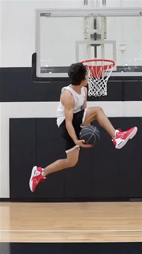 How to: between the legs dunk by Jordan Kilganon - 8ft rim