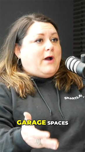 🚗 Garage spaces are a hot commodity in some areas, especially like Cleveland Heights! #Parking #CityLiving #Apartments #RealEstate #RealEstateInvesting #RealEstateInvestor #PropertyManagement #MultifamilyInvestment #SFR #PropertyInvestment #Podcast #Smartland | Smartland