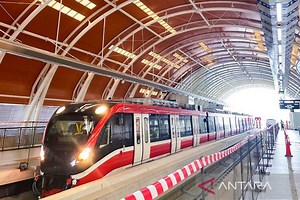 DPR ingatkan LRT Jabodebek harus terkoneksi berbagai moda transportasi