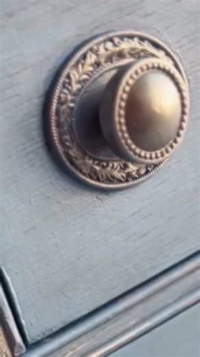 1.9K views · 44 reactions | How to Create a Backplate Using a Decor Mould. | Re·design with Prima | Facebook