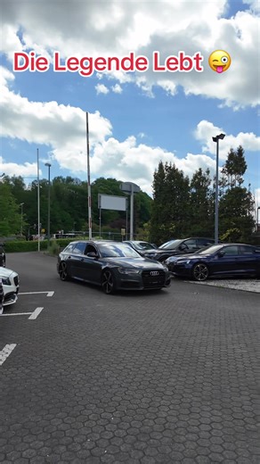 **„Audi A6 Competition – 326 PS pure Eleganz. 🖤 Die Legende lebt… und sie fährt sich genauso, wie sie aussieht: kraftvoll, souverän, zeitlos. Kein Schnickschnack – einfach ein Auto für Menschen, die wissen, was sie wollen. Was sagt ihr dazu? 🔥“**