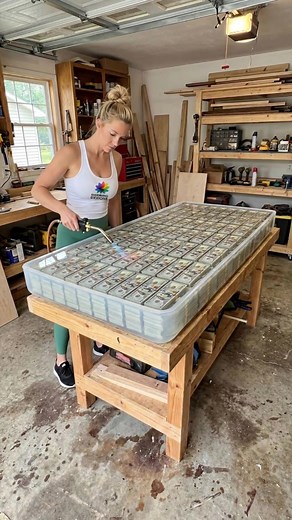 Wow! This epoxy cash table turned out absolutely stunning! 😱👏 #interiordesign