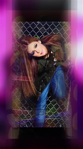 🥰💖Avril New Photo Edit! @Avril Lavigne #foryou #fyp #popular #avrillavigne #edit