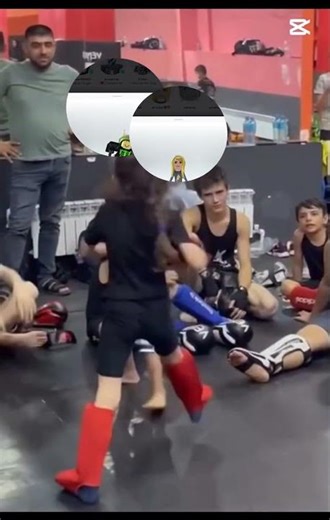 cuando mi pana me defiende de feas XD #roblox