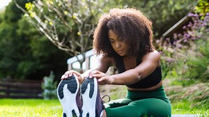 Top strength coach Jeff Cavaliere shares 5 morning stretches for a stronger, more flexible body