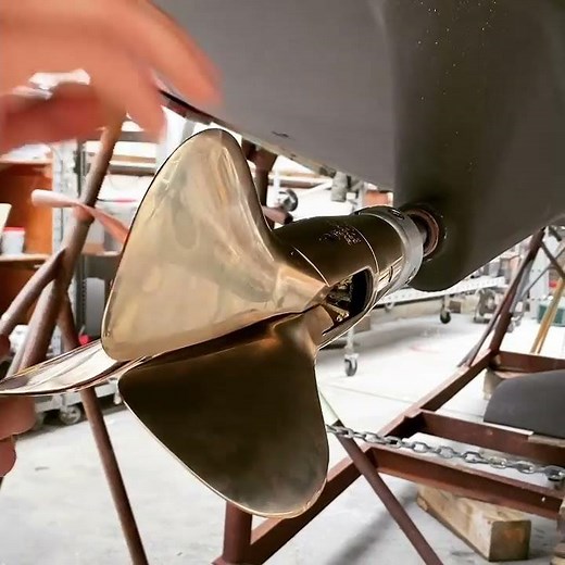 Gori 3 blade folding propeller