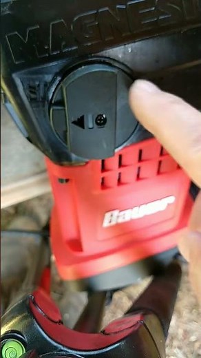 features introduction to the harbor freight Bauer 1 9/16 inch SDS max-type pro rotary hammer drill