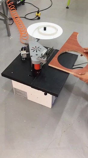 Small straight curve edge bander, adjustable speed, double-sided adhesive#Edge #woodworking #fyp #tools #decoratedcookies #renovatio #Carpentry #Slotting