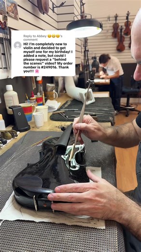 Replying to @Abbey 😊😁😊 This is how instruments should be shipped. Fiddlershop.com 🎻 #violinshop #violinist #violin #violinplayer #luthier