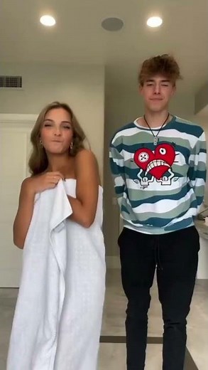 lexirivera towel drop prank on jeremy😂😂