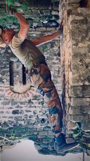 India on Instagram: "Invert push- up challenge 🥷☠️☝️ . . . #reels #risky #imposible #donottrythisathome #daredavil #challengeaccepted✔ #riskkabaap #army #hard #practice #armylover #armypushups#army #challenge"