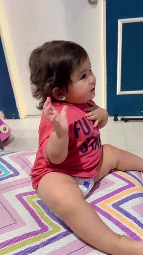 Bayi Pintar Nyanyi Lagu Sendiri di Usia 1 Tahun 5 Bulan