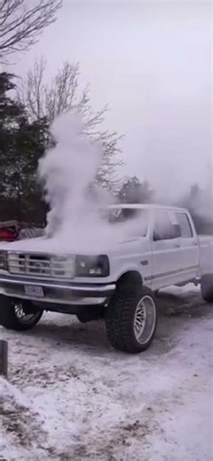 OBS F350 COLD START 🥶 Three degrees…. #deisel #coldstart