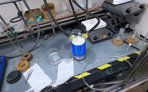 How to Perform Freeze-Pump-Thaw Degassing 如何进行冻-泵-解冻脱气