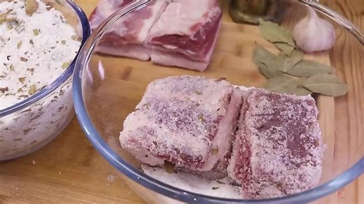 Видео Solche Schweinebrust wird in 5 Minuten gegessen! Perfekter Snack! Super Geschmack! [iHW6hh7yoXc] | OK.RU