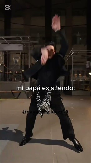 igualita a mi PapáII cc: ‪@Lee.flower25‬ ame tu idea💖 #kpopgrupo #SKZ