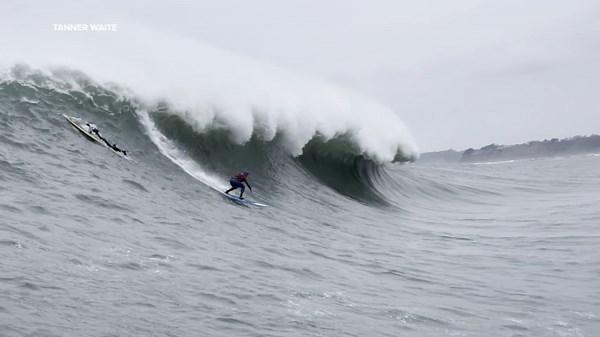 Daring surfers head to Bay Area's legendary Mavericks as powerful waves expected