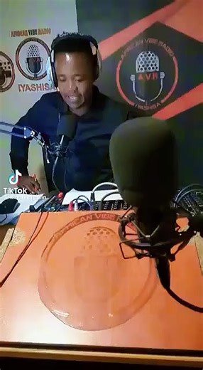 Kim The Captain (@kim.the.captain)’s videos with sonido original - lima