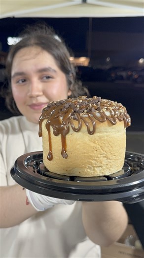 1.1M views · 24K reactions | Sólo tiene 17 años y ya vende los roles más famosos de Los Mochis | CINNALUX | El Plebón | Facebook