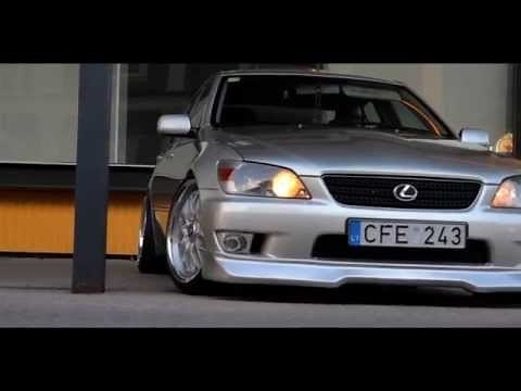 Lexus IS200