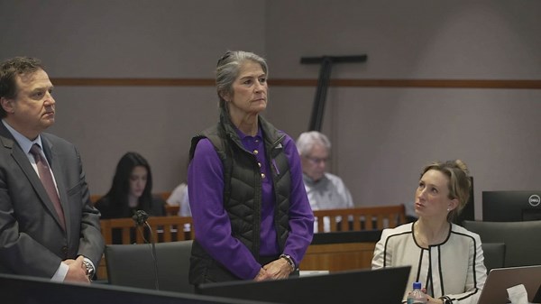 Former state DNA analyst pleads not guilty to 102 charges